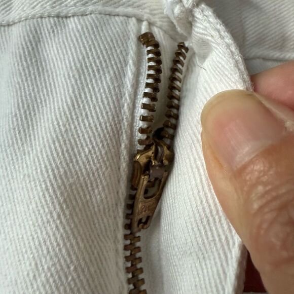 Vintage 90s BUM Equipment White Denim Mom Shorts 7 4 - Picture 7 of 9